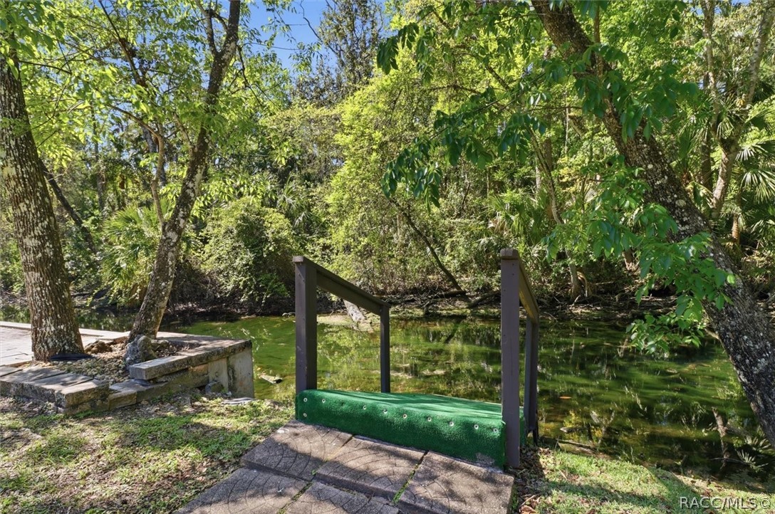 8952 W White Dogwood Drive