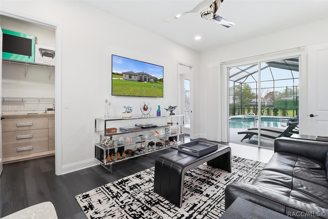 418 N Cherry Pop Drive