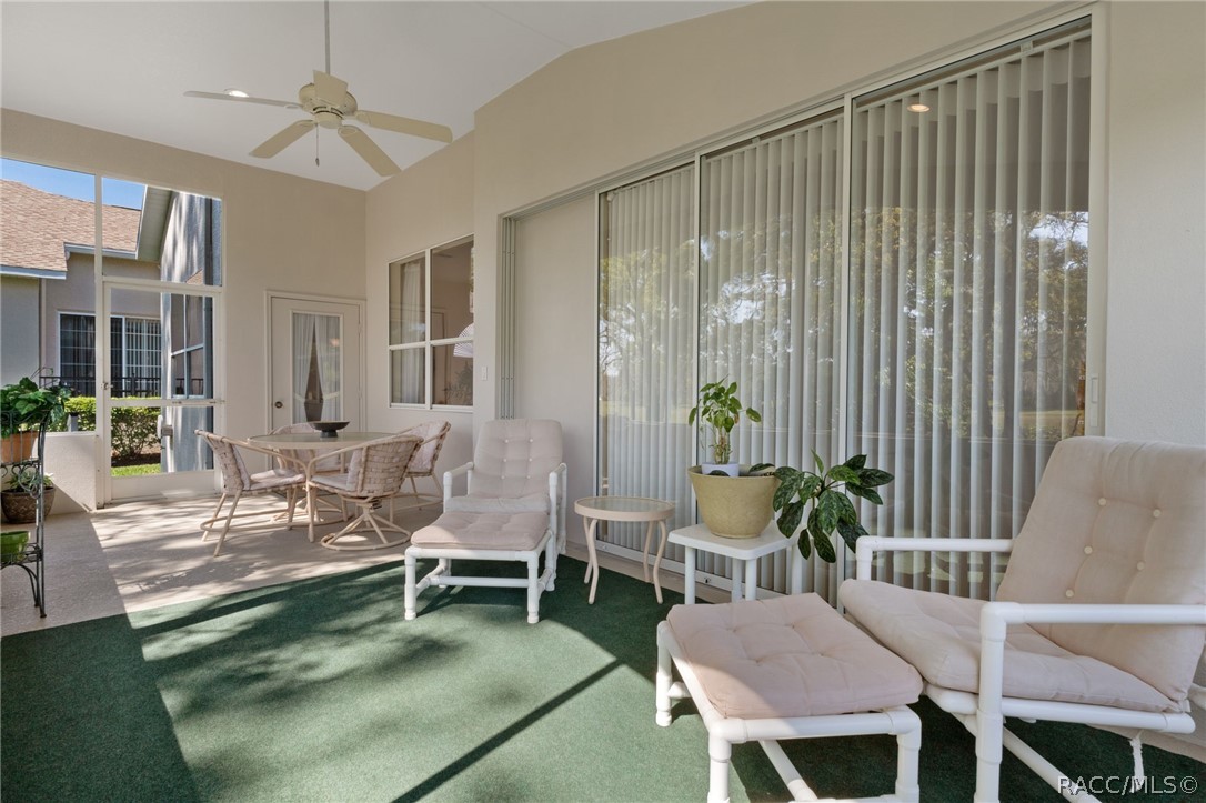 72 W Byrsonima Loop