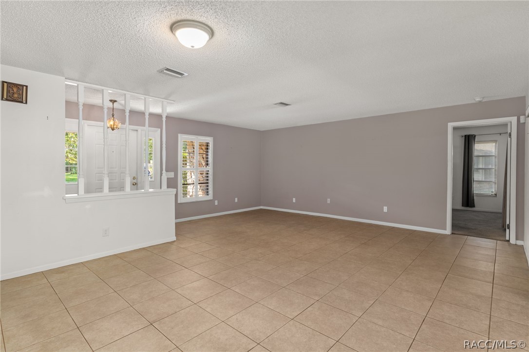 10 Sycamore Circle
