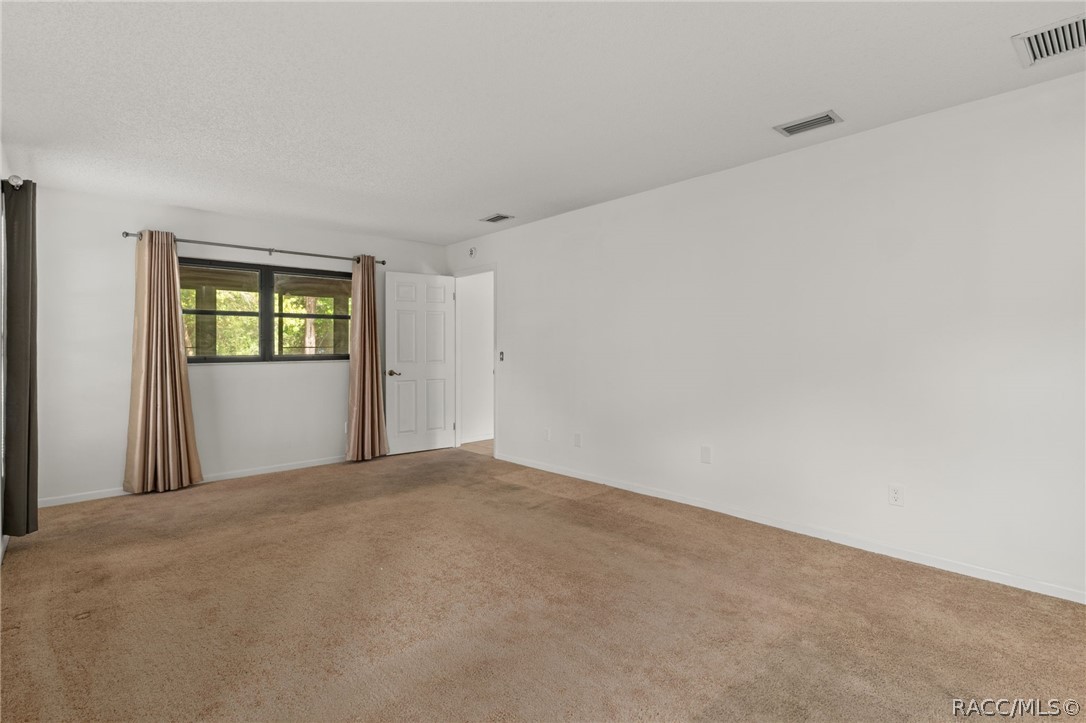 10 Sycamore Circle