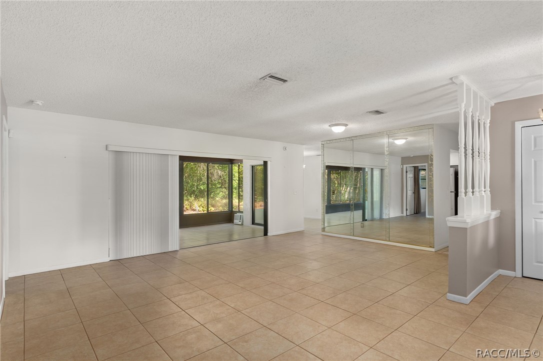 10 Sycamore Circle