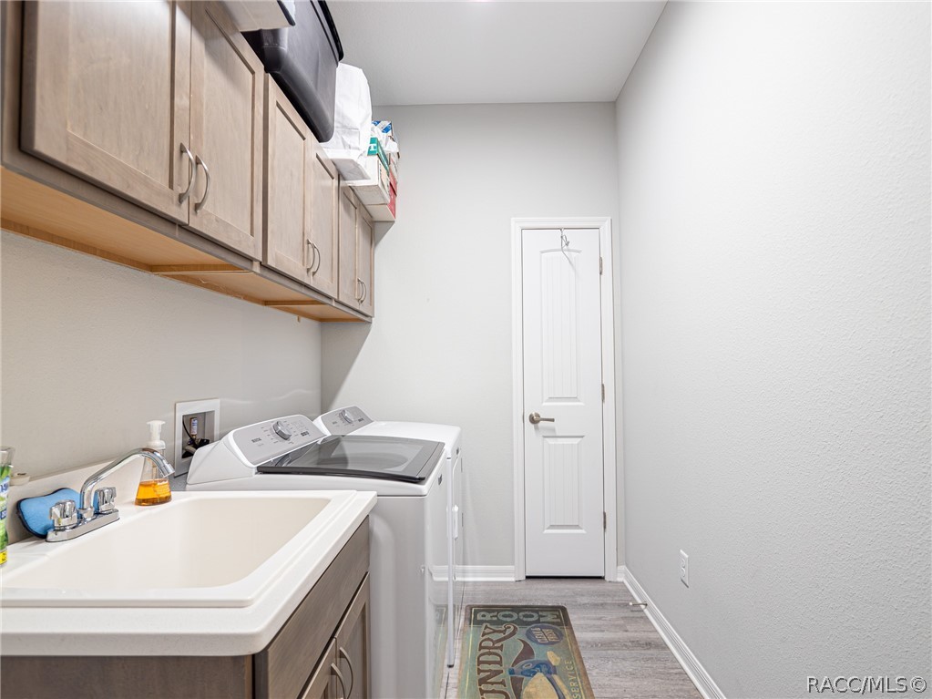 7 Eugenia Court W