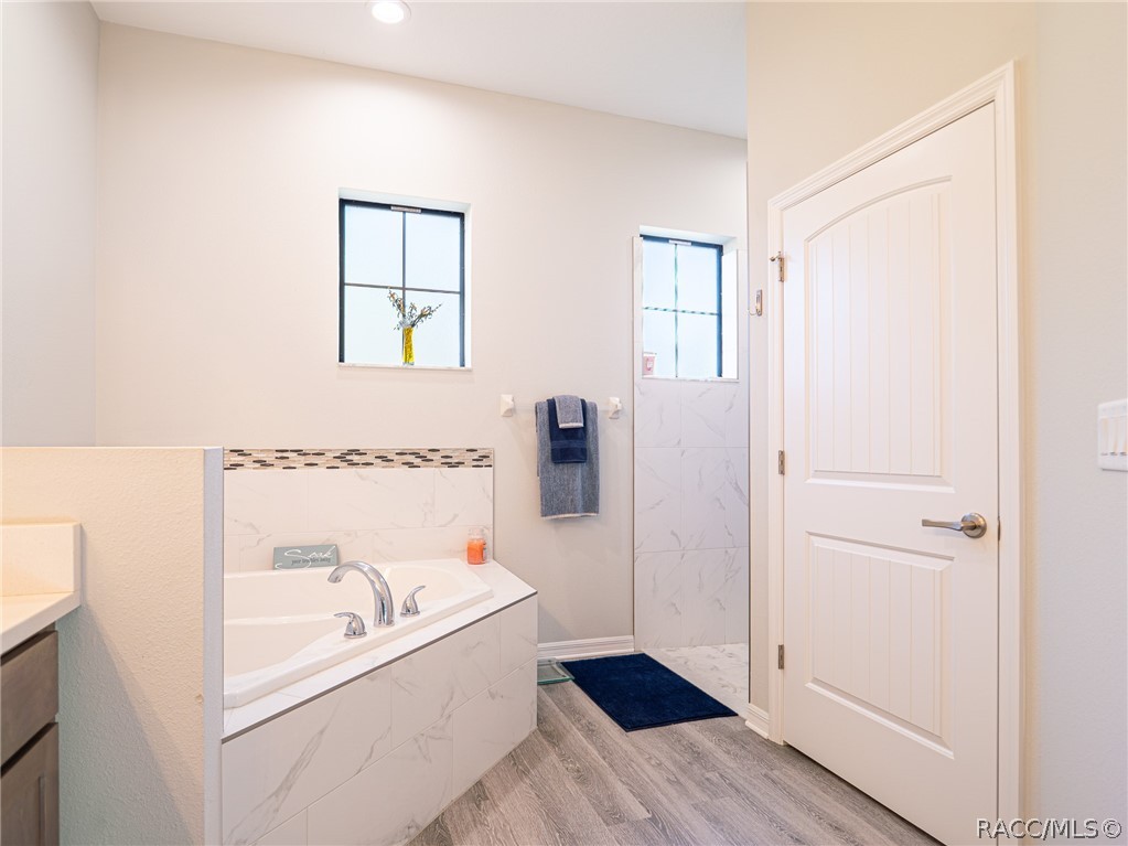 7 Eugenia Court W