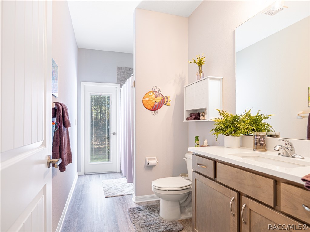 7 Eugenia Court W