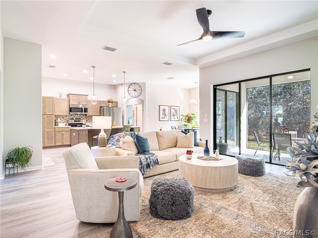 7 Eugenia Court W