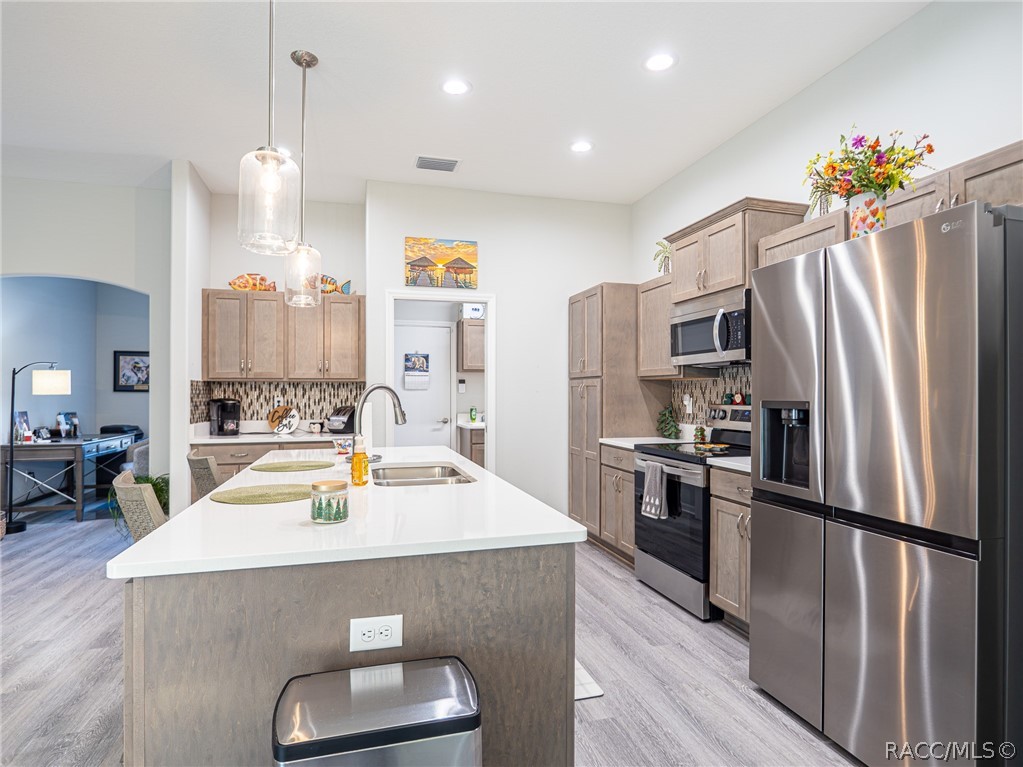 7 Eugenia Court W