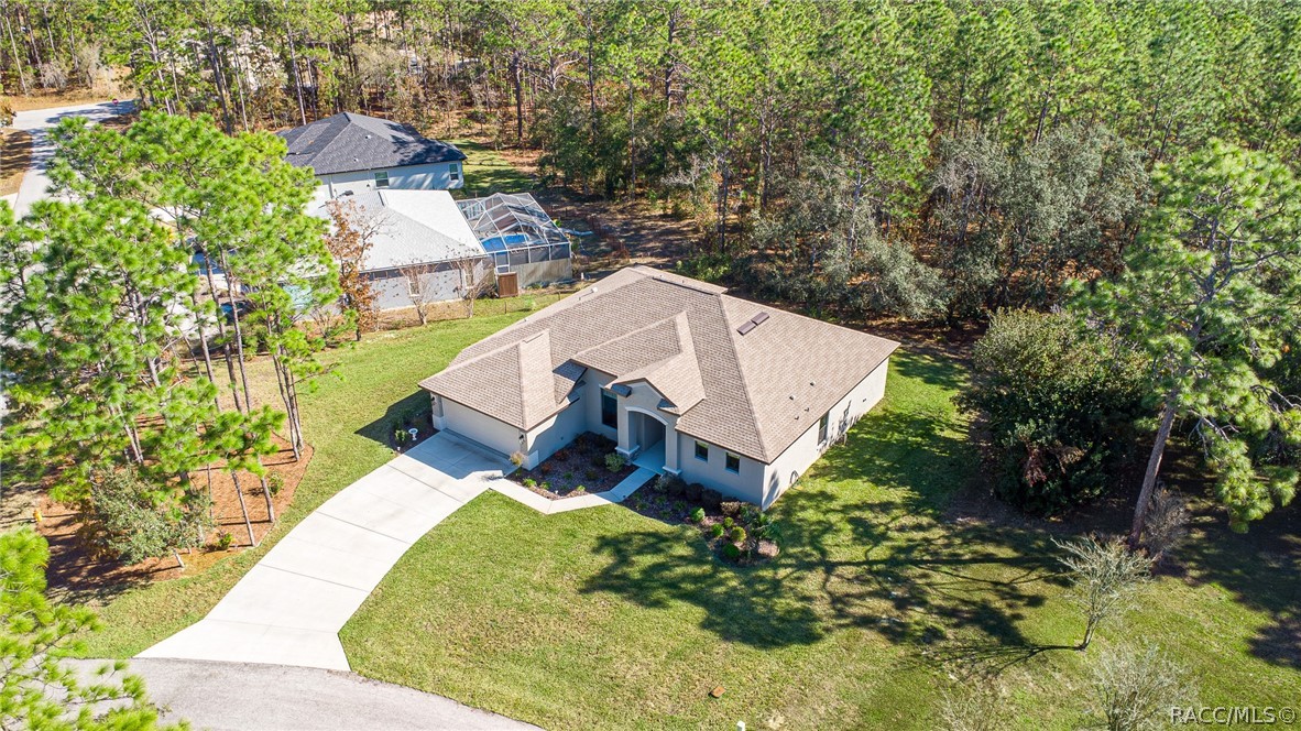 7 Eugenia Court W