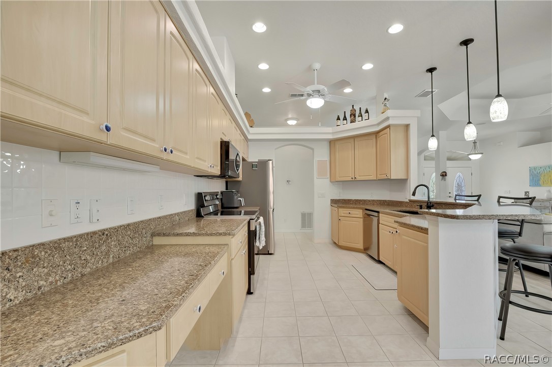 8 Pagoda Court W