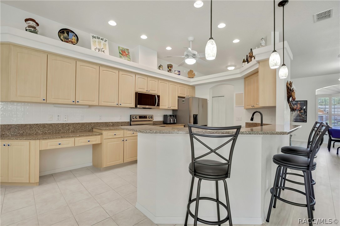 8 Pagoda Court W