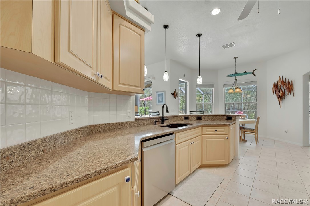 8 Pagoda Court W