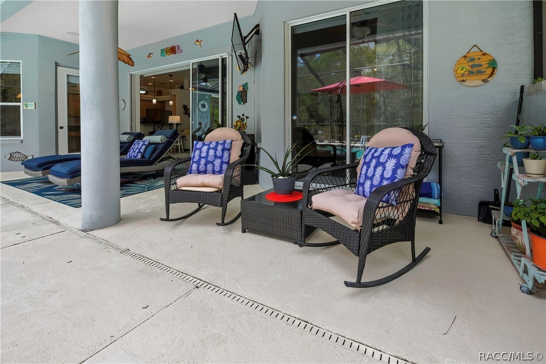 8 Pagoda Court W