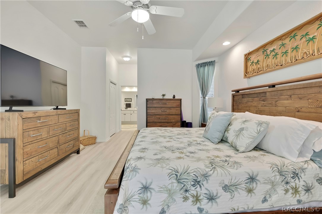 8 Pagoda Court W