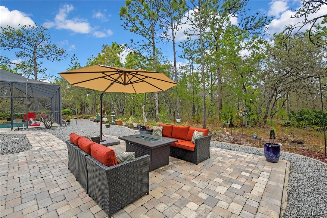 8 Pagoda Court W