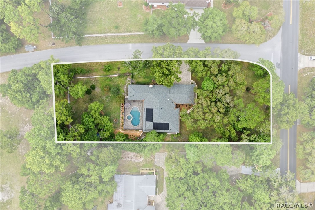 35 Douglas Street