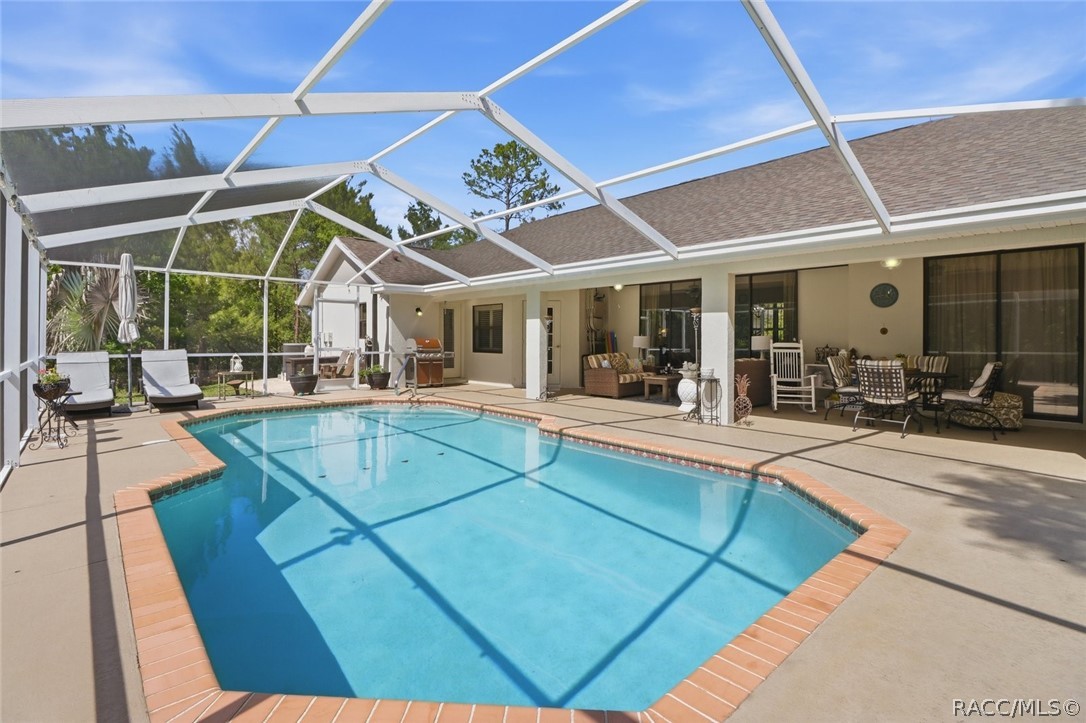 12 Floribunda Court