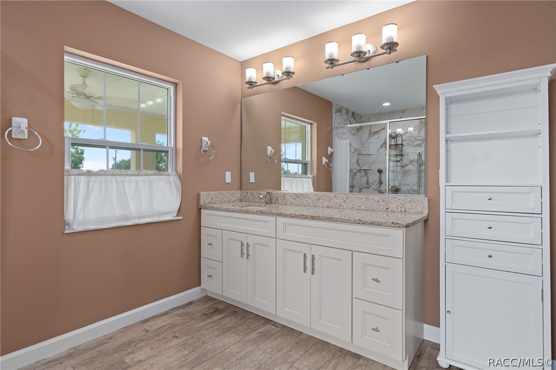 1403 W Mansfield Street