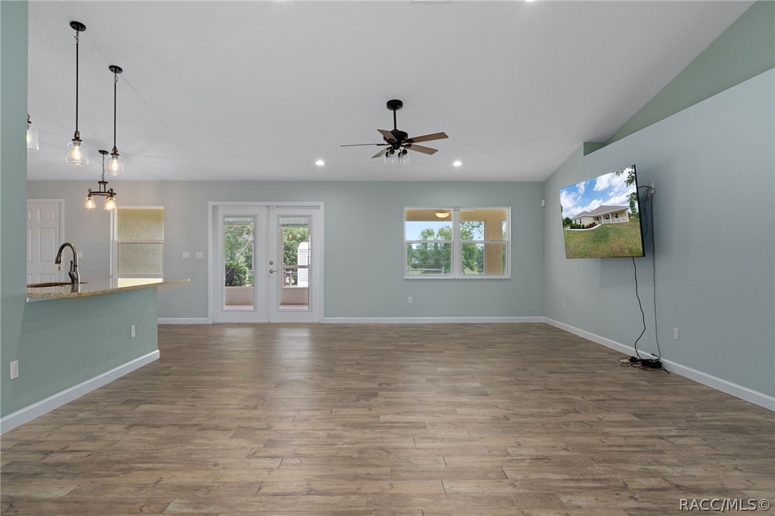 1403 W Mansfield Street