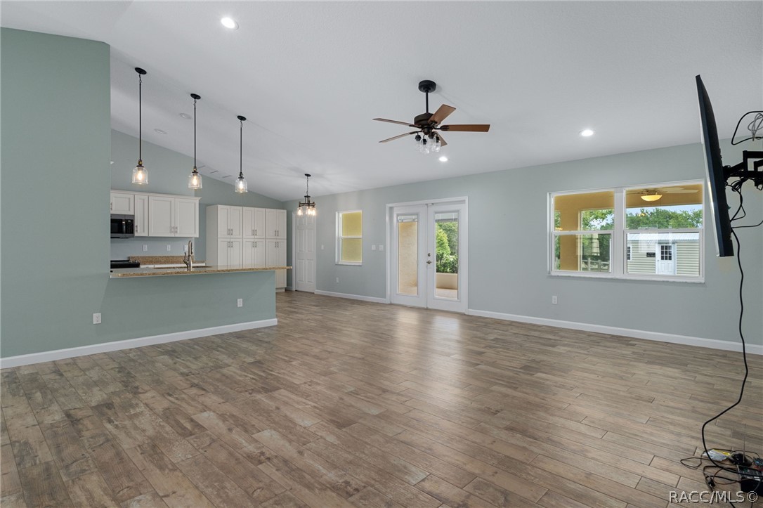 1403 W Mansfield Street