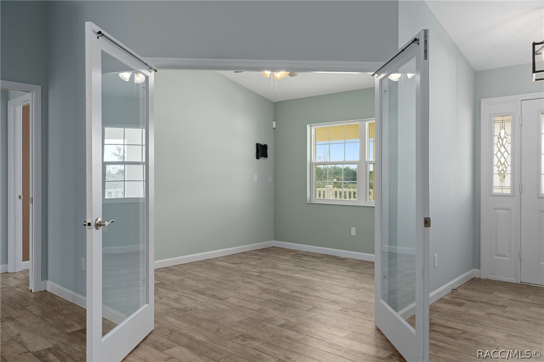 1403 W Mansfield Street