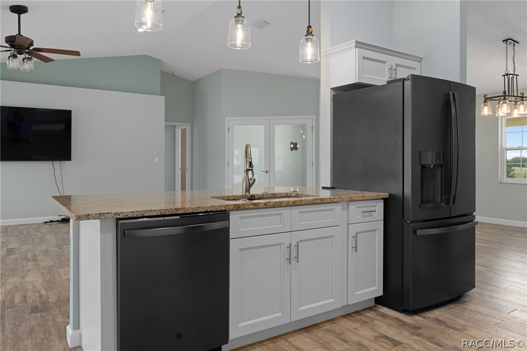 1403 W Mansfield Street