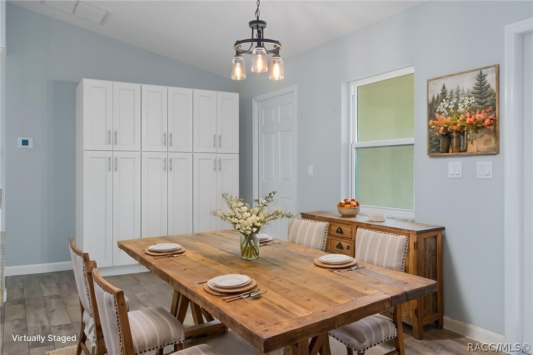 1403 W Mansfield Street