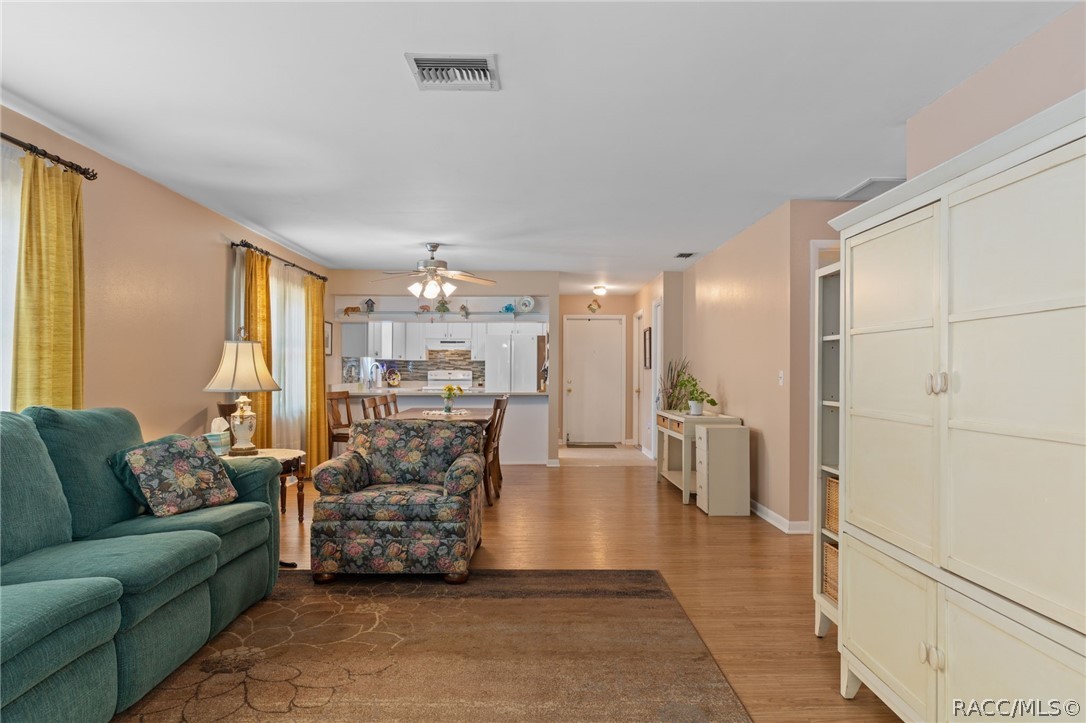 75 Chinaberry Circle