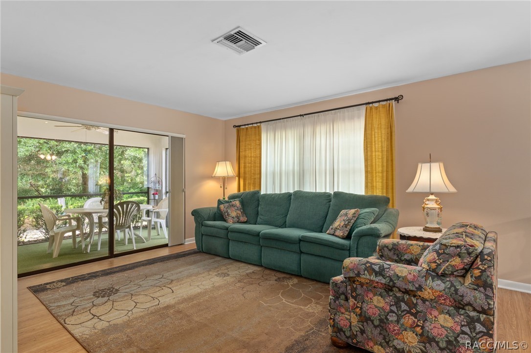 75 Chinaberry Circle