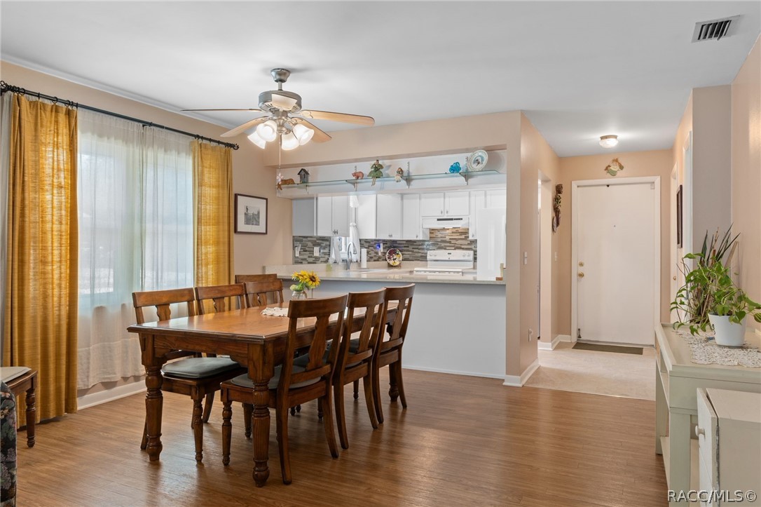 75 Chinaberry Circle