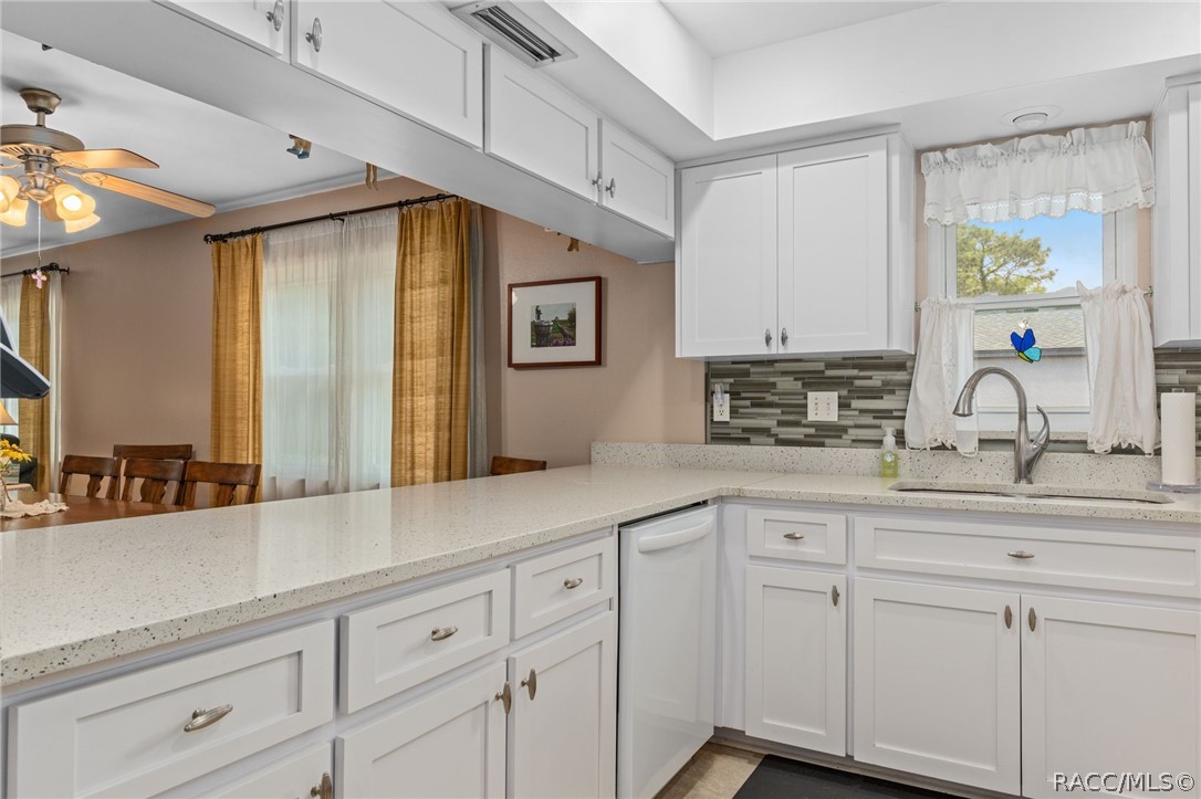 75 Chinaberry Circle