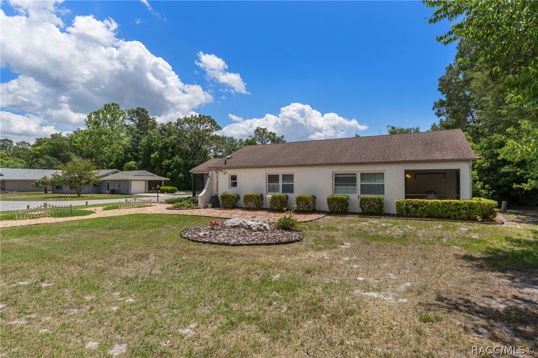 75 Chinaberry Circle