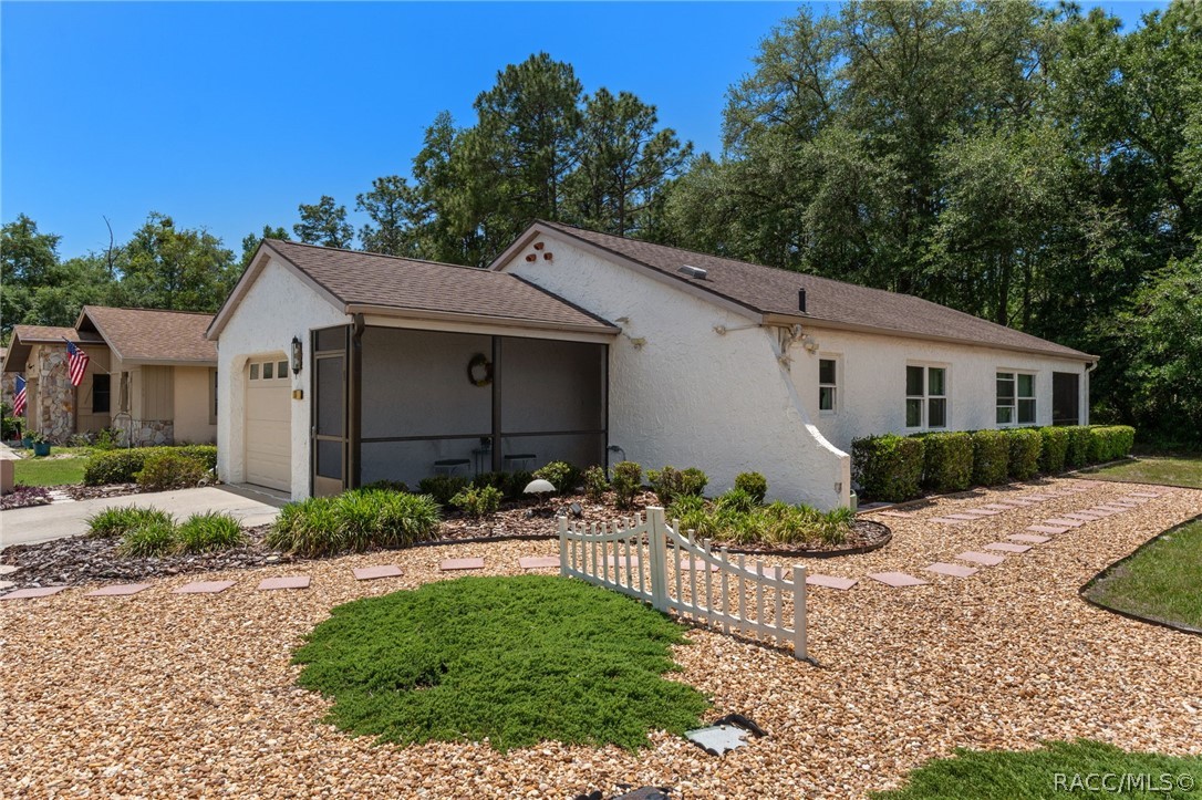 75 Chinaberry Circle