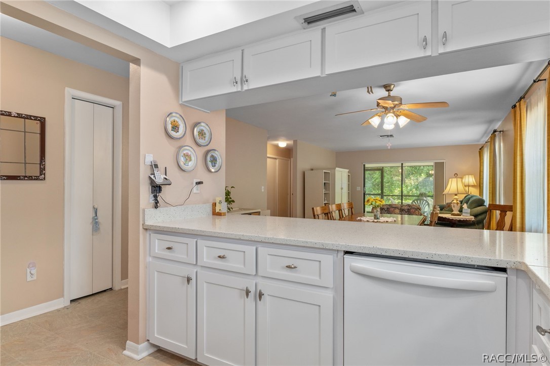 75 Chinaberry Circle