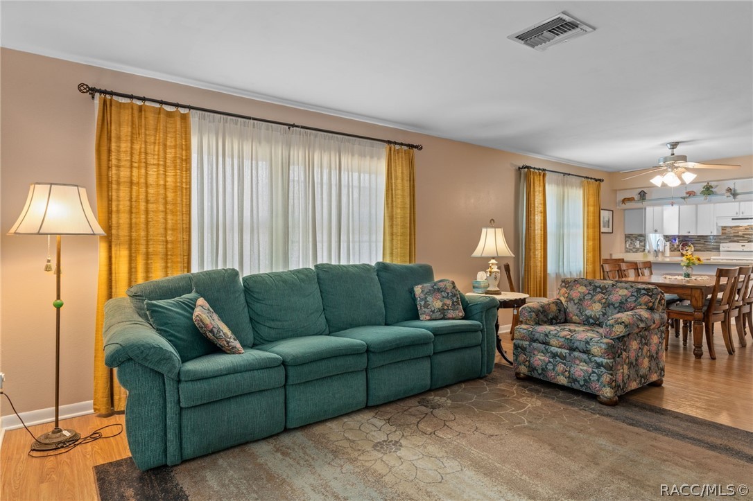 75 Chinaberry Circle