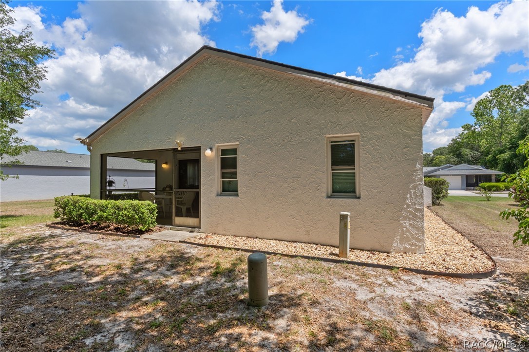 75 Chinaberry Circle