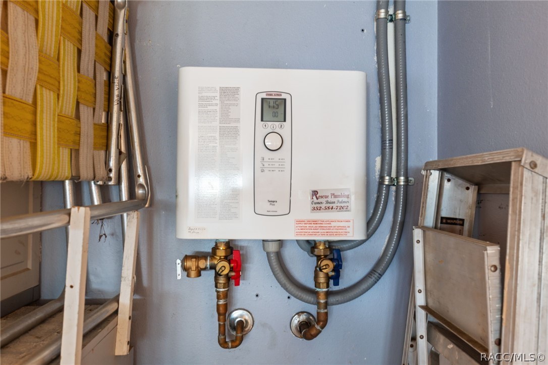 75 Chinaberry Circle