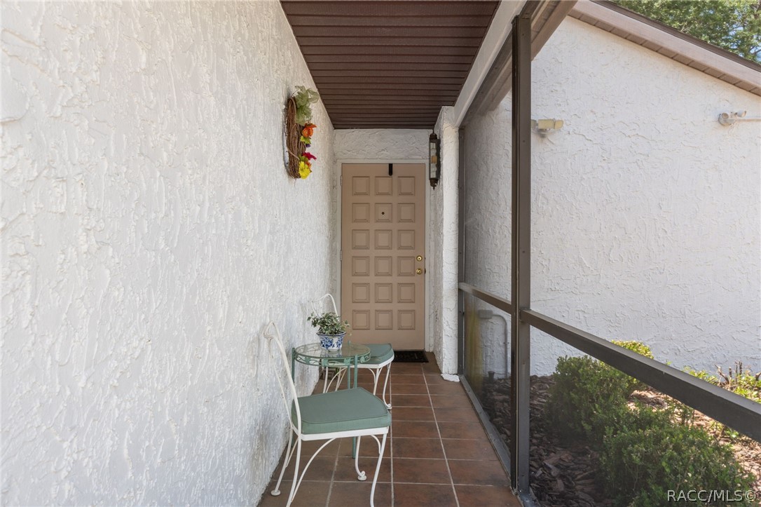 75 Chinaberry Circle