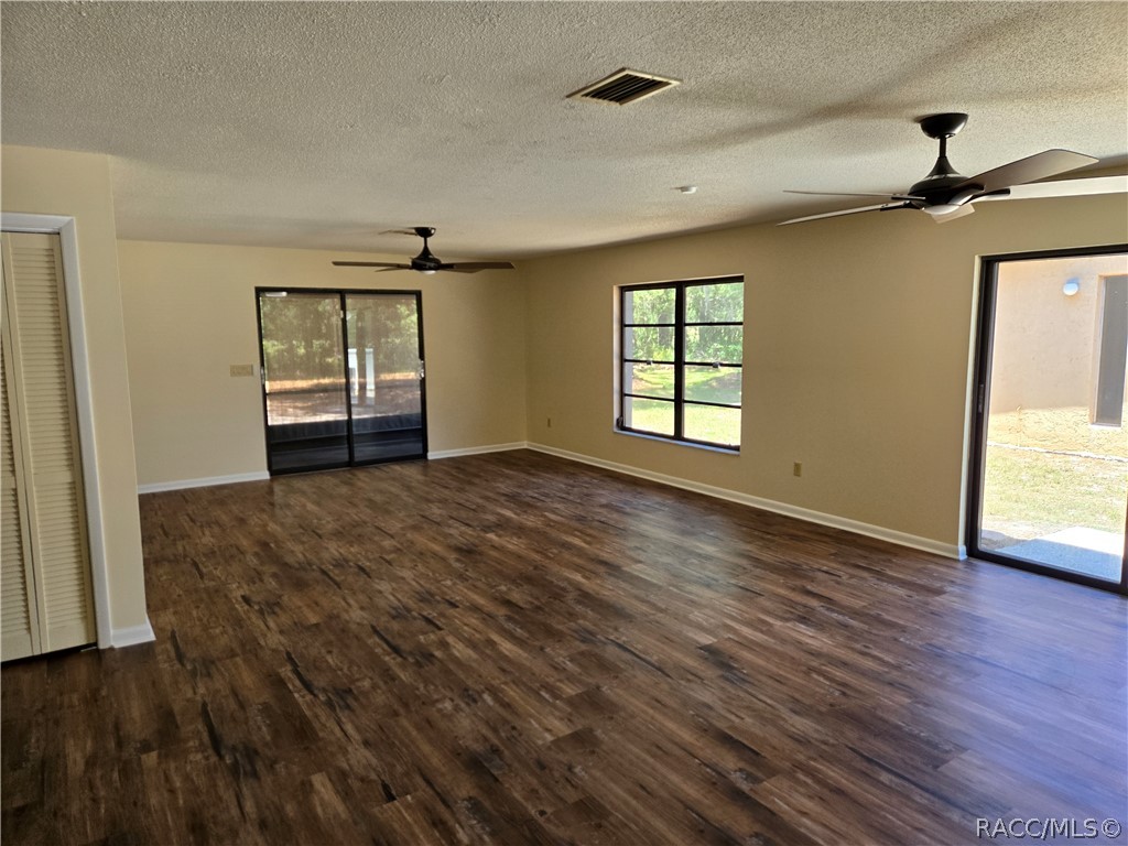 79 Chinaberry Circle