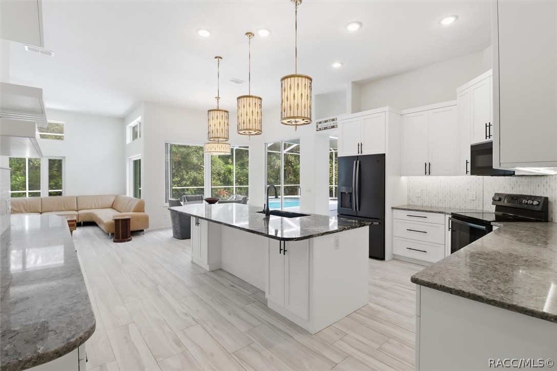 21 Fiddlewood Court