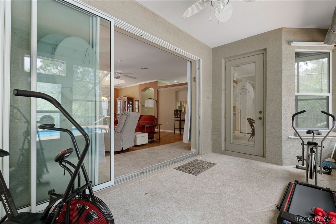 12 HACKBERRY Drive