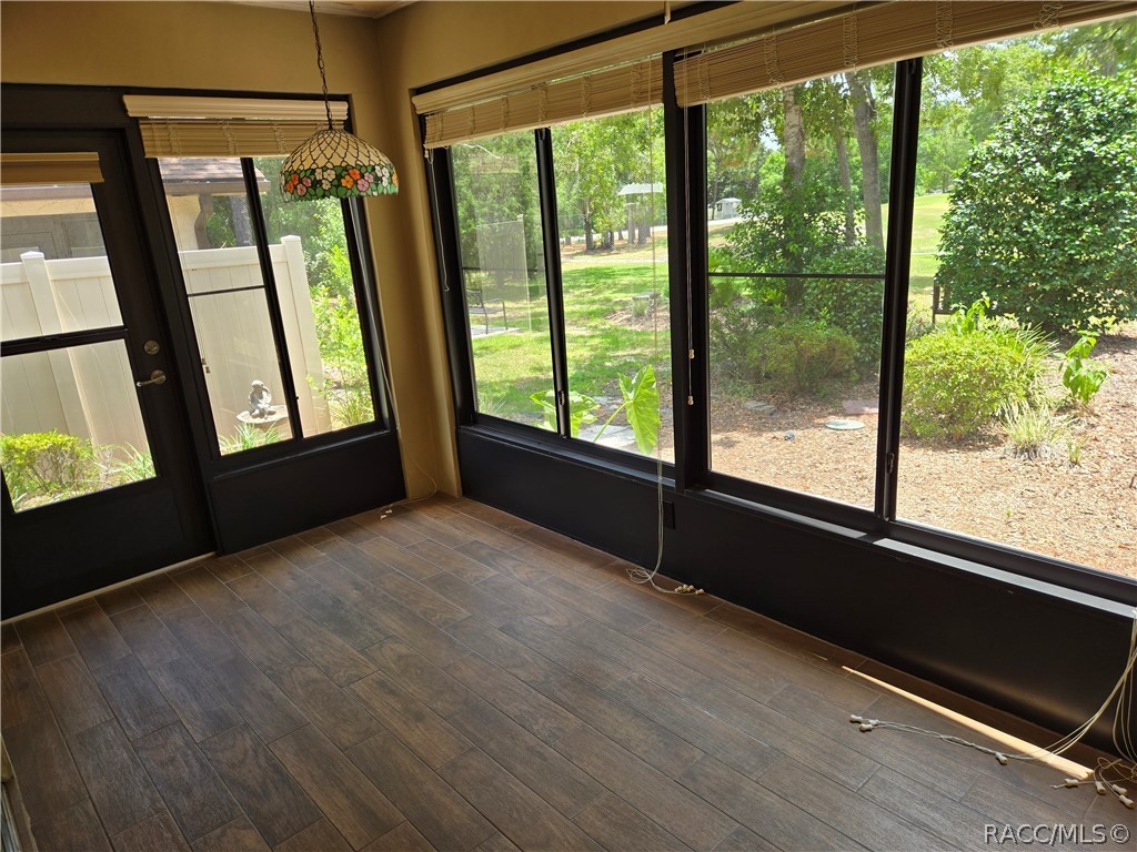 87 Golfview Drive