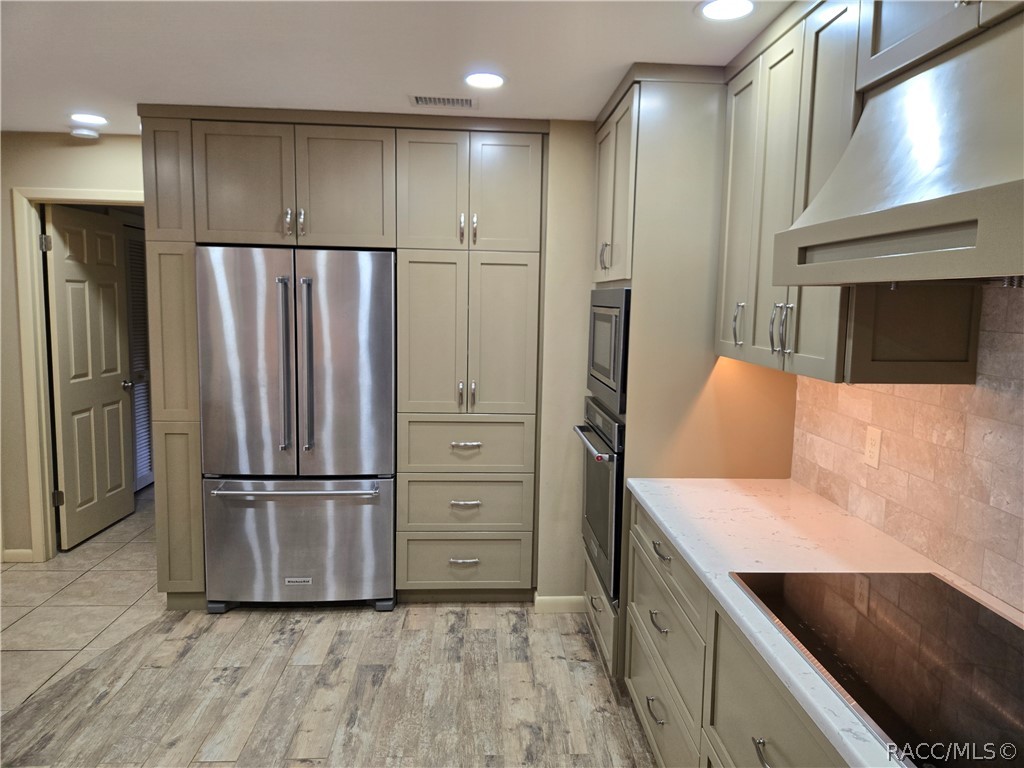 87 Golfview Drive