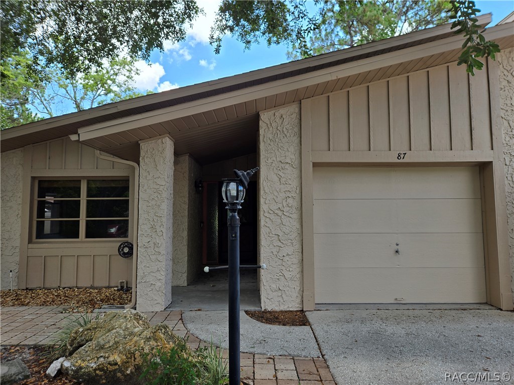 87 Golfview Drive