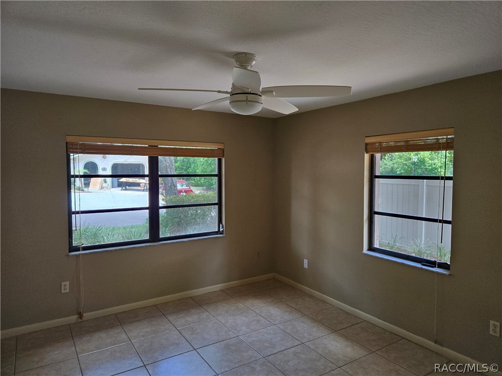 87 Golfview Drive
