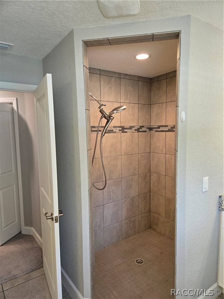 13 Whitewood Court