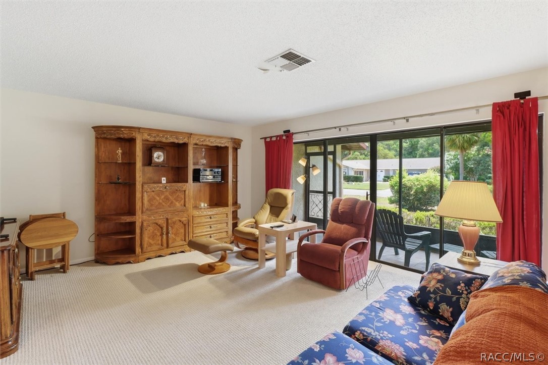 49 Douglas Street 22