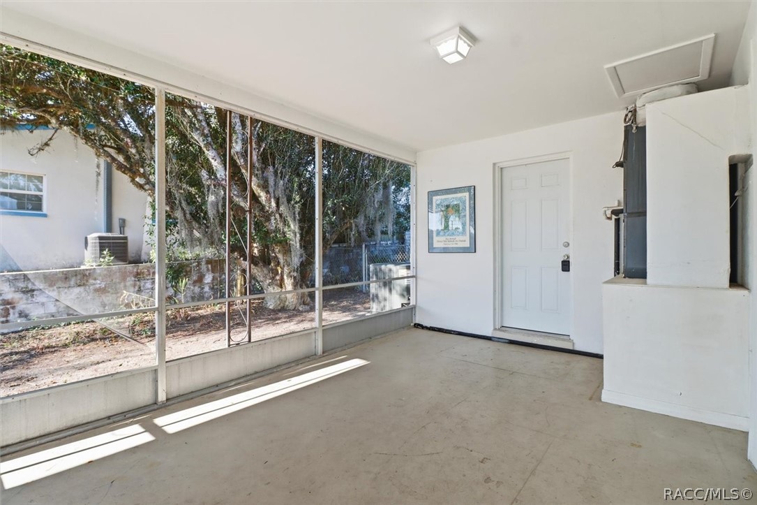 6 N Osceola Street