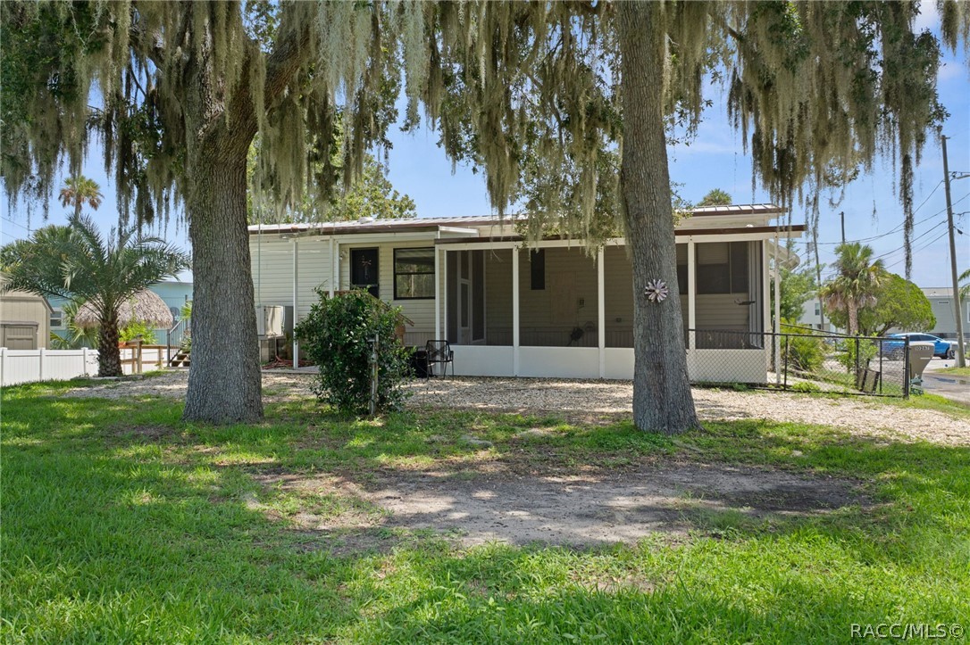 10267 W Hadley Court