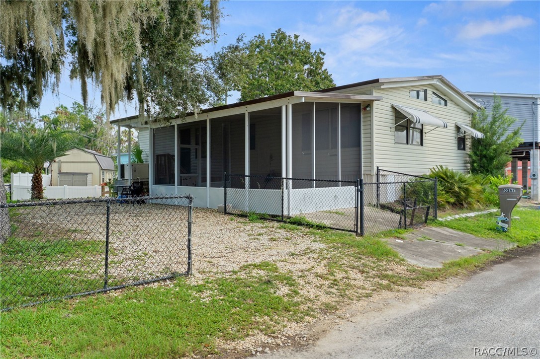 10267 W Hadley Court