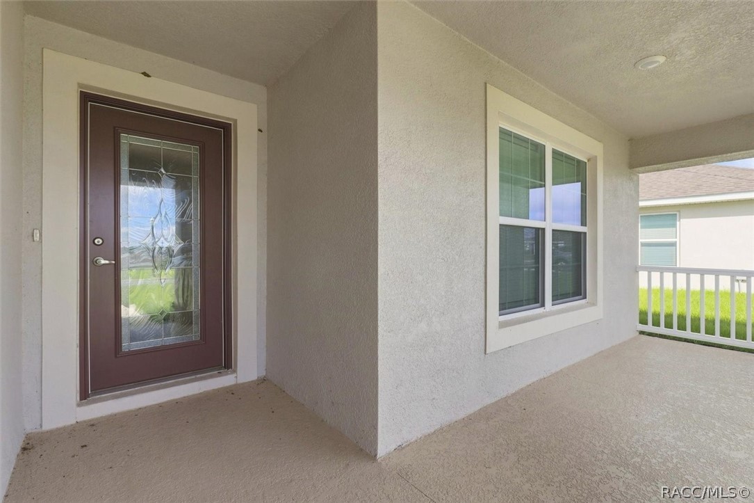 336 W Rexford Drive